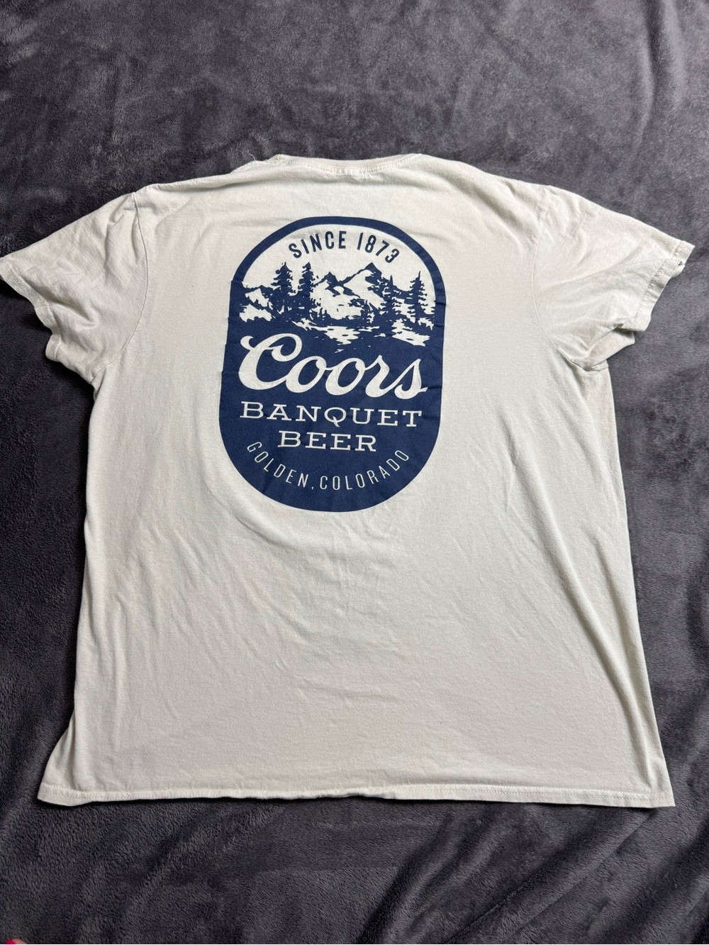 Coors Beer Logo Short Sleeve T-Shirt - read description